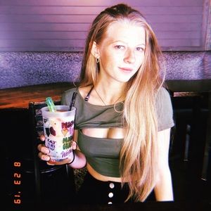 Meet your Posher, Sandy